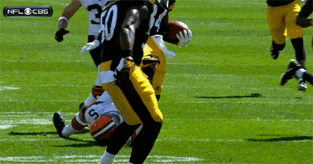 Antonio-brown-kicked-the-cleveland-punter-in-the-face-b_medium