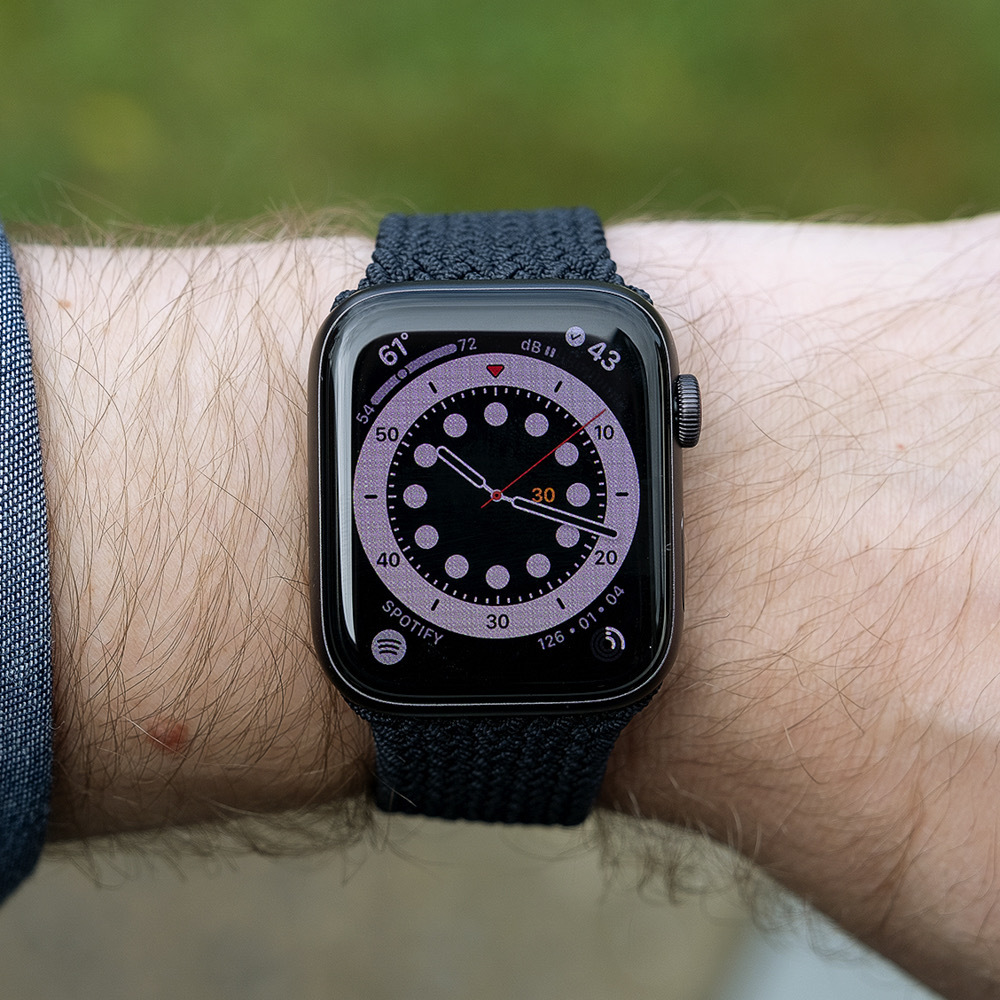 Apple Watch SE review: pay a lot less to give up only a little - The Verge