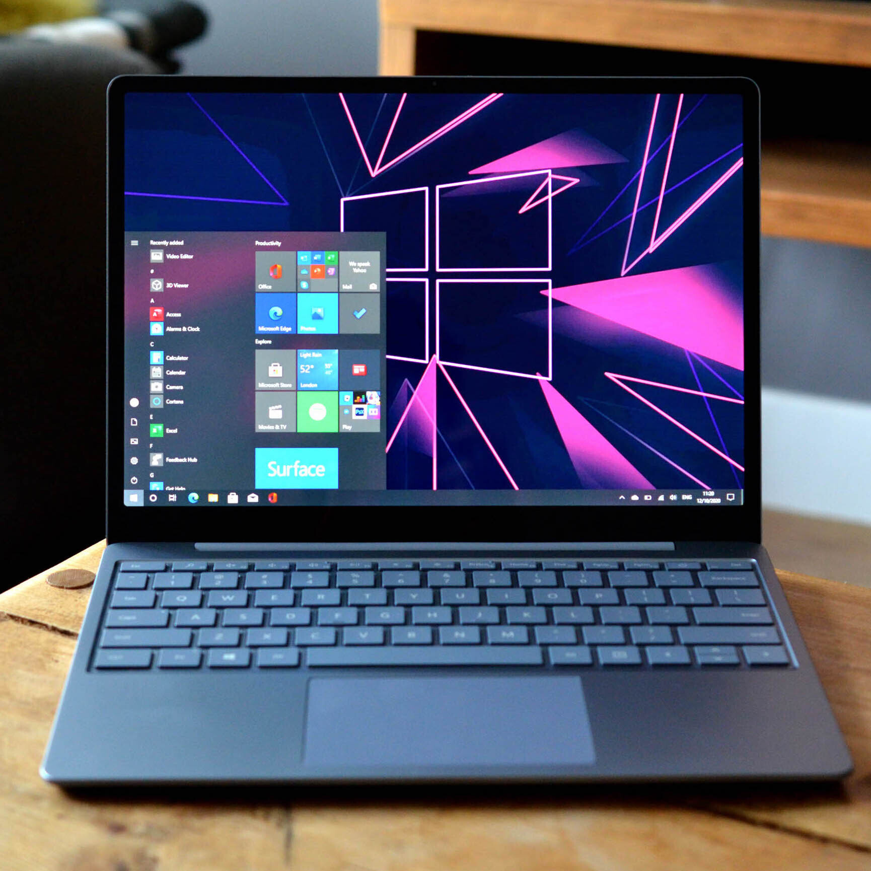 Microsoft surface laptop go