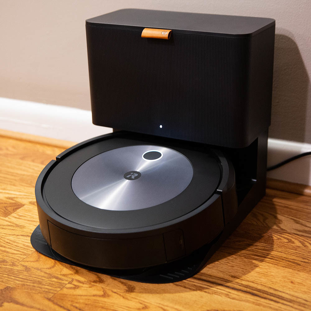 Roomba j7 Plus vs. Jet Bot AI Plus: can these robot vacuums pass the poop test?