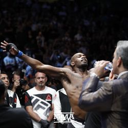 Jon Jones gets ready for his fight at UFC 214.