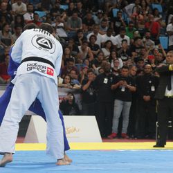 The referee give both fighters a penalty at Gracie Pro