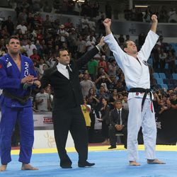Roger Gracie wins his retirement match at Gracie Pro