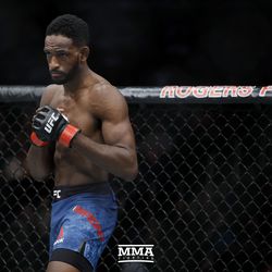 Neil Magny gets ready for his fight at UFC 215.