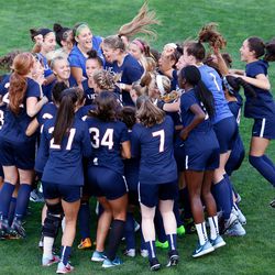 UConn Women’s Soccer team gets ready for their exhibition game.<br>