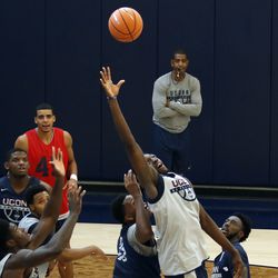 UConn Huskies men’s basketball practice