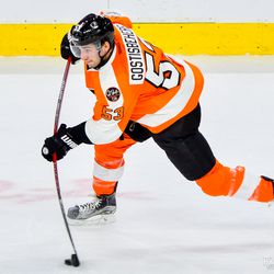 Gostisbehere flexing on his day back