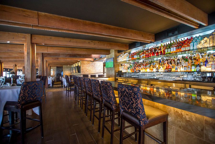 Mastro's Ocean Club, A Suave Seaside Eatery in Malibu