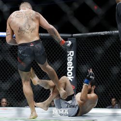 Jeremy Stephens kicks Gilbert Melendez’s hurt leg at UFC 215.