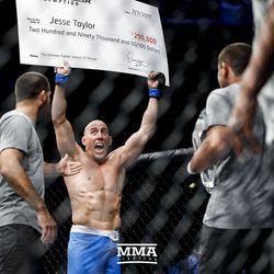 Jesse Taylor celebrates with his big check at TUF 25 Finale.