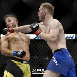 Danny Henry rallies to beat Daniel Teymur at UFC Fight Night 113 on Sunday at the The SSE Hydro in Glasgow, Scotland.