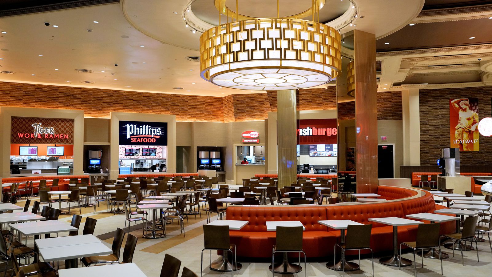 A Rare Look Inside an Empty Forum Food Court - Eater Vegas