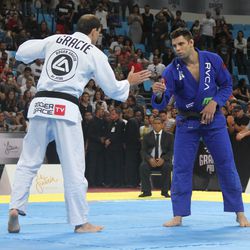 Roger Gracie and Marcus 'Buchecha' shake hands as the match starts at Gracie Pro